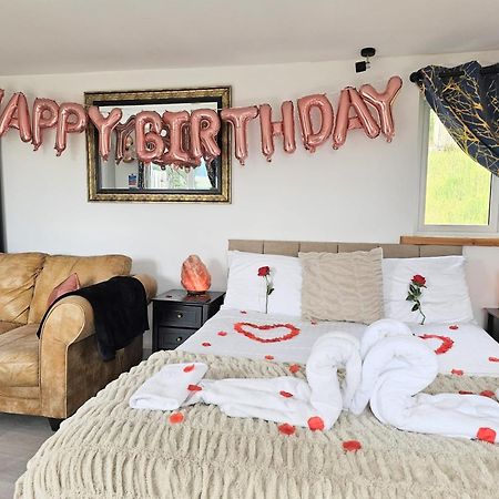 Kaoglen Fallow Pod - Luxury - Hot Tub - Pet Friendly Blairgowrie and Rattray Esterno foto